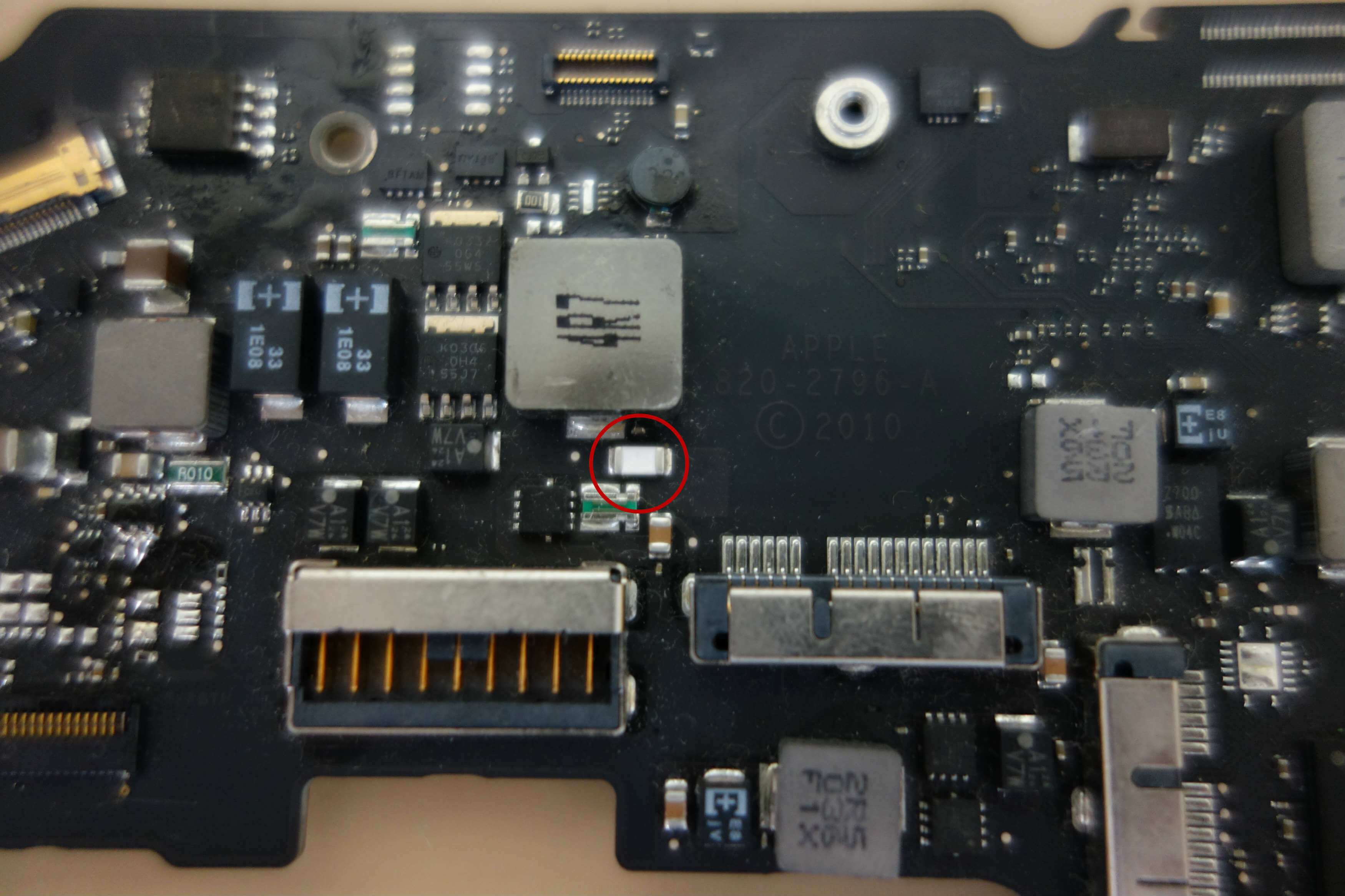 Apple MacBookAir ロジックボード修理 | お直し隊のパソコン修理ブログ