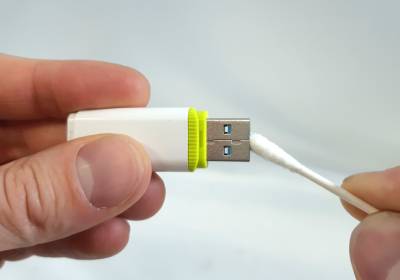 USBコネクタクリニング