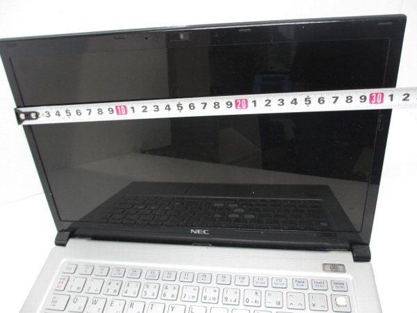 LZ750MSS液晶画面のcmを測定