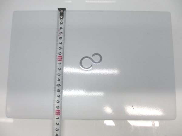 SH76/D2本体外寸のcmを測定