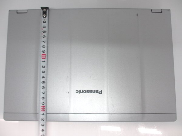 CF-LX6本体外寸のcmを測定