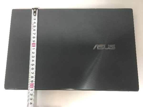 UM4251本体外寸のcmを測定