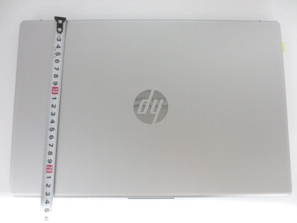 HP15-fc0003AU本体外寸のcmを測定